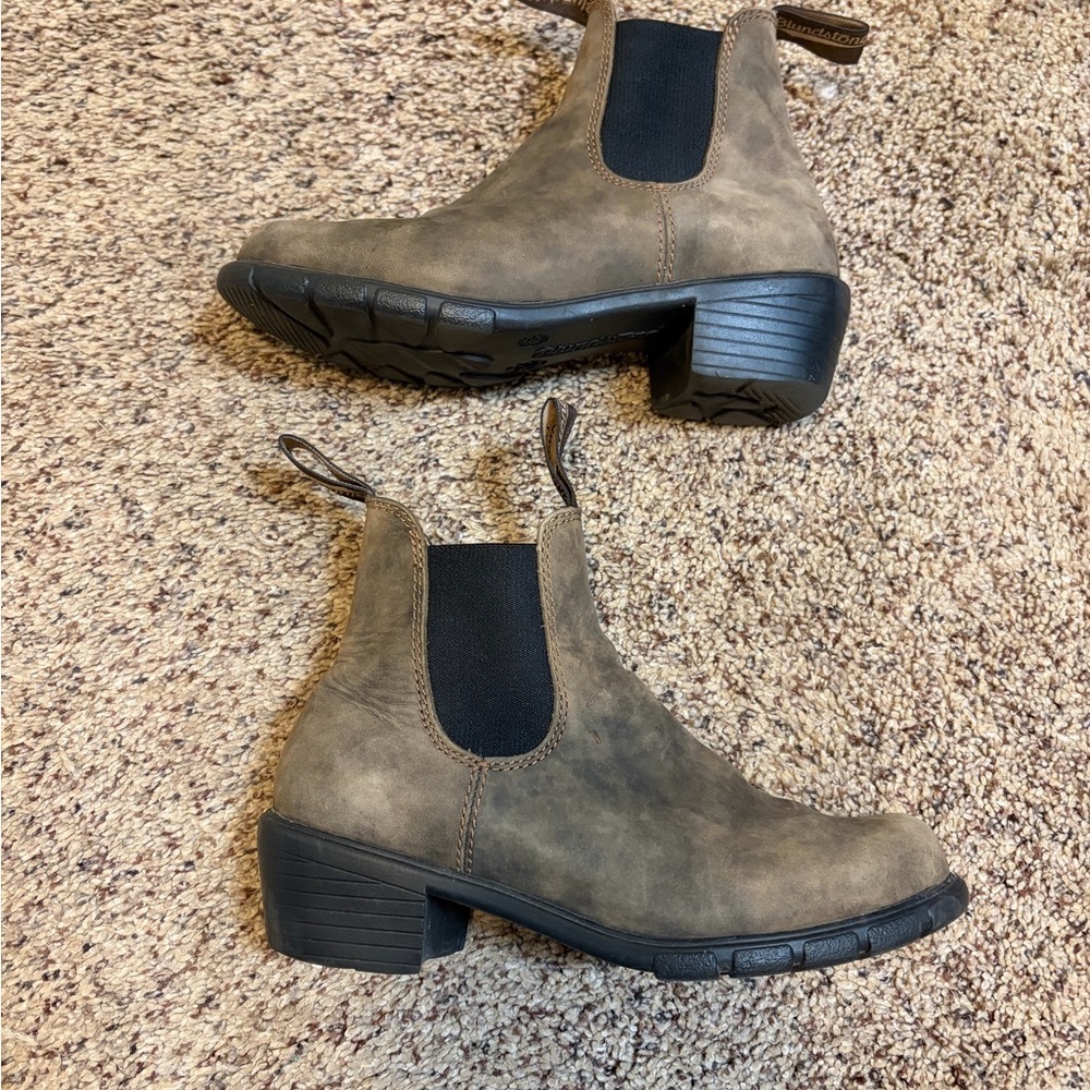 Blundstone 1677 rustic brown heeled boots 6.5us - Picture 3 of 8